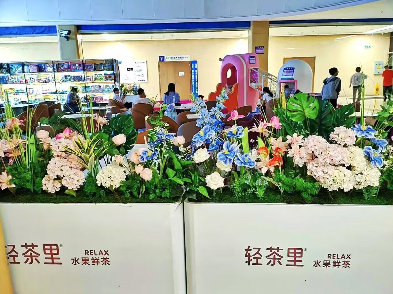江苏宿迁轻茶里奶茶店花箱定制——泉州星灿家具有限公司标杆工程案例